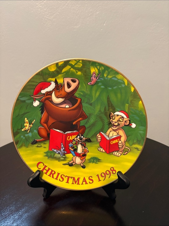 Grolier Collectibles, Ltd. Other - Christmas 1998 Lion King Festive Plate - Green, Yellow, Red